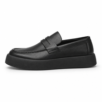 mocassins homme noir en cuir semelle épaisse vue de côté