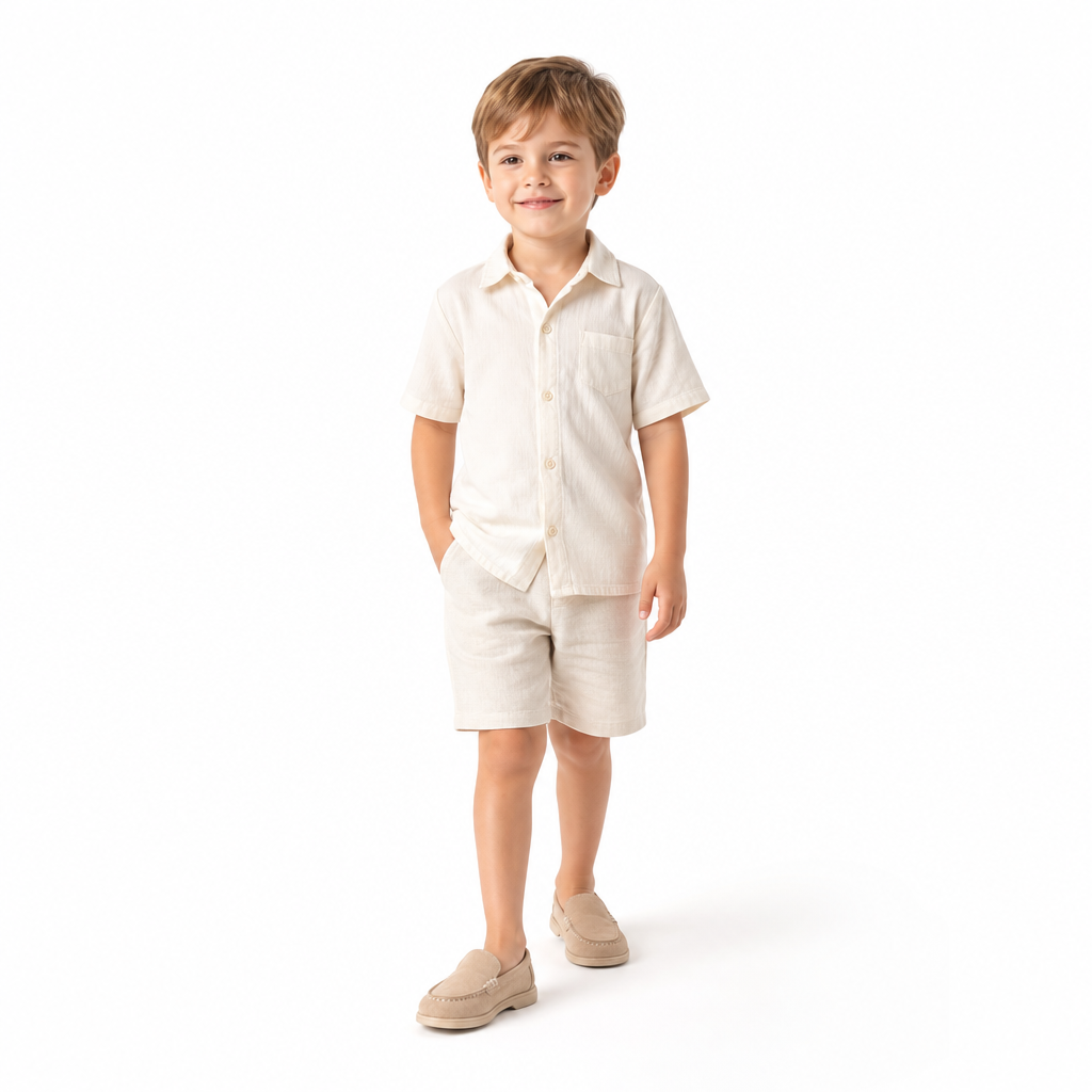 mocassins enfant beige shooting porté avec mannequin entier