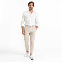 mocassins homme blanc en cuir shooting porté avec mannequin entier