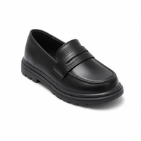 mocassins enfant en cuir à talon vue solo sur fond blanc