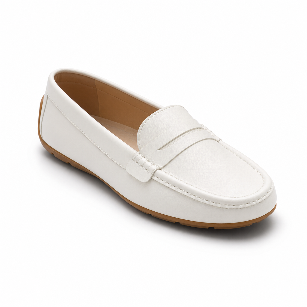 mocassins femme blanc en cuir vue solo sur fond blanc