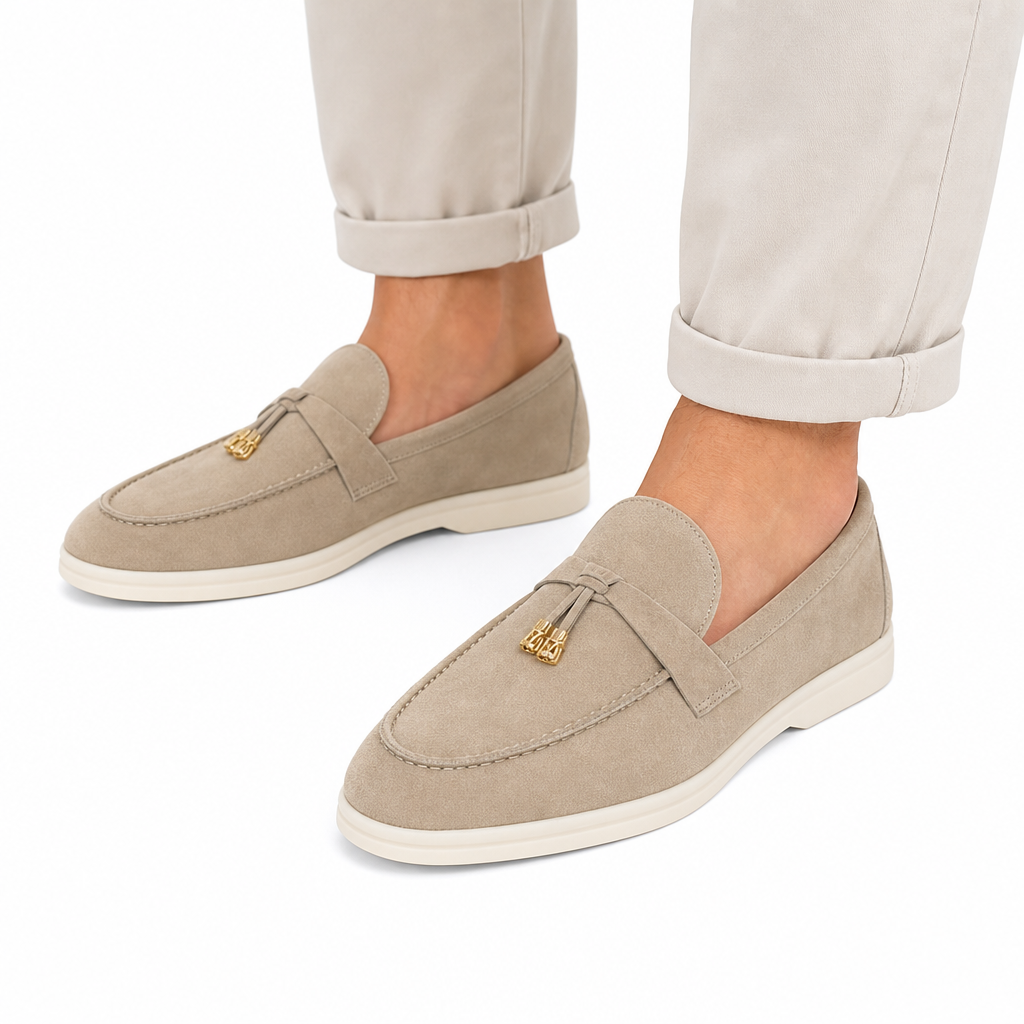 mocassins femme beige en daim en cuir détail porté aux pieds