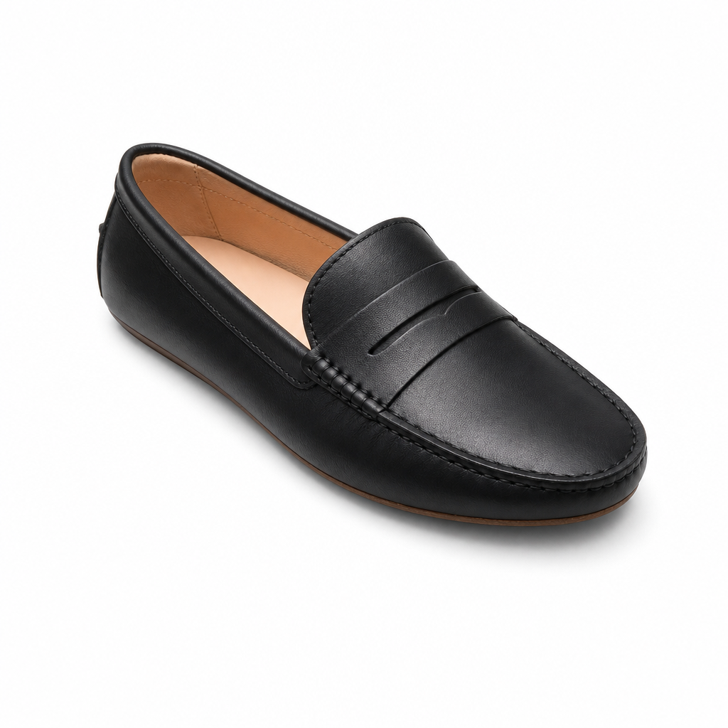 mocassins femme noir en cuir vue solo sur fond blanc