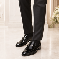 mocassins homme noir verni en cuir photo lifestyle portée