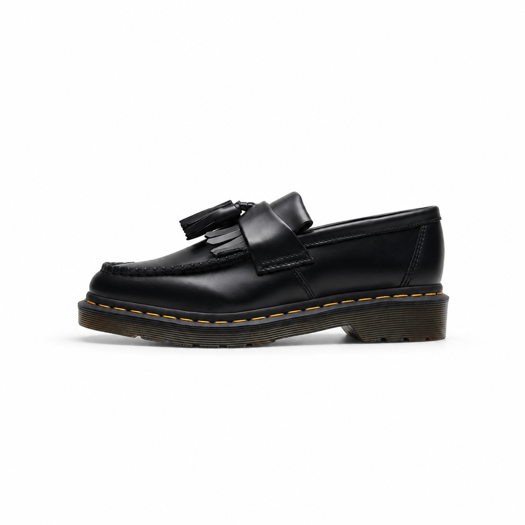 mocassins femme noir en cuir à glands vue de côté