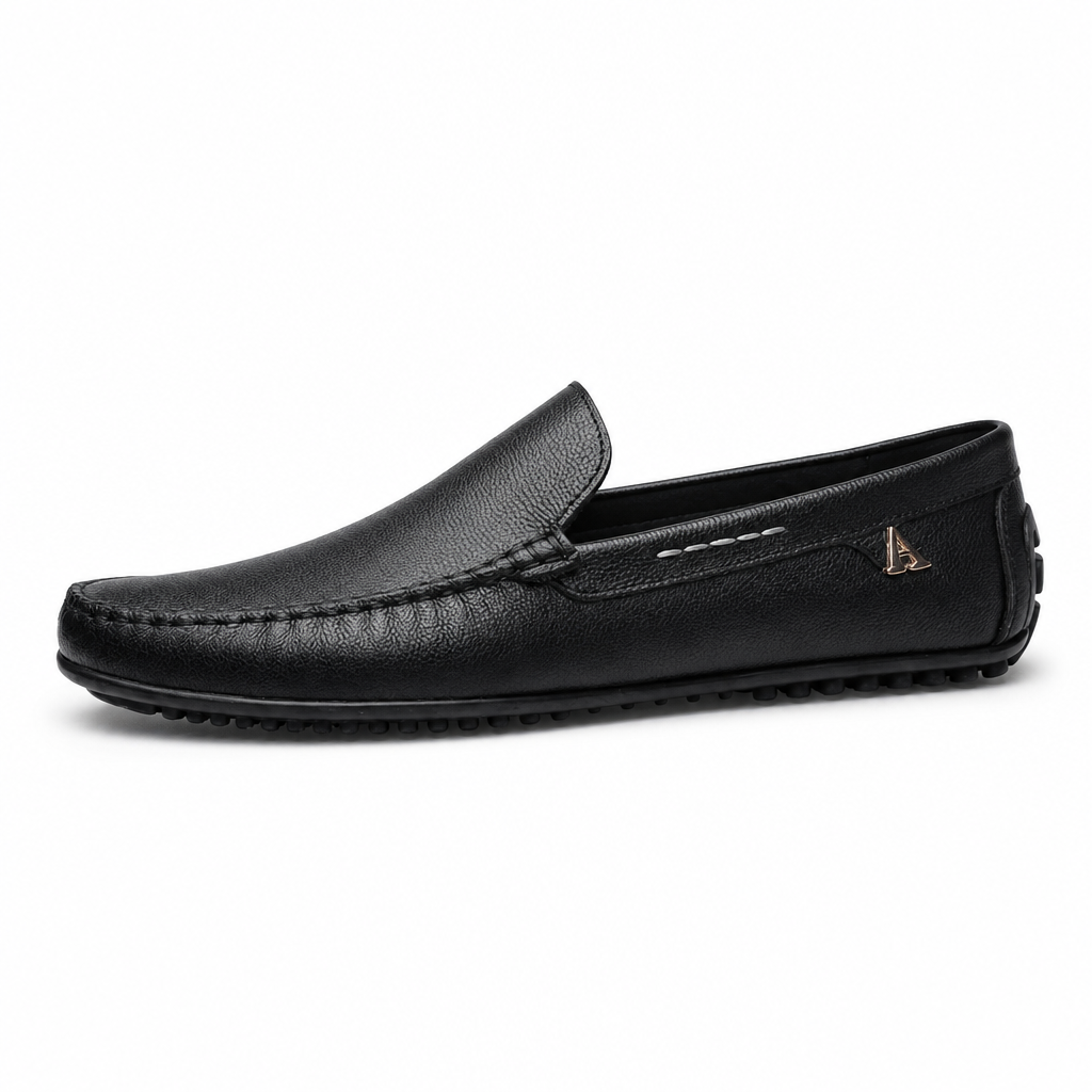 mocassins homme noir en cuir style bateau vue de côté