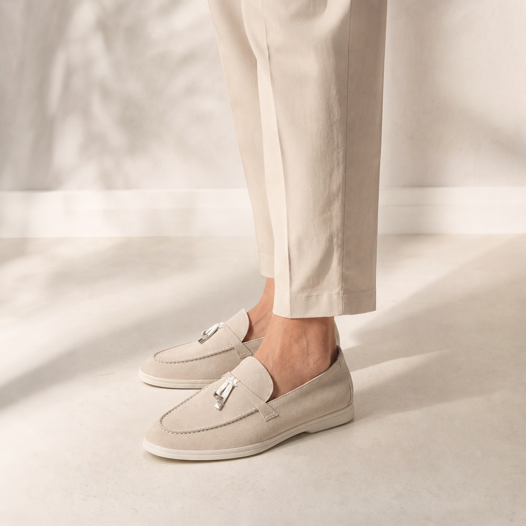 mocassins homme beige en daim à glands photo lifestyle portée
