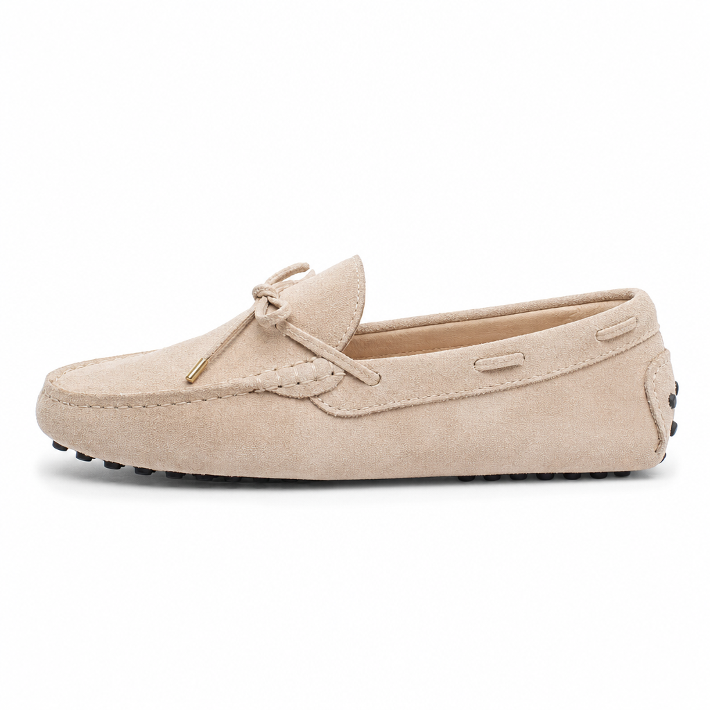 mocassins femme beige en daim style bateau vue de côté