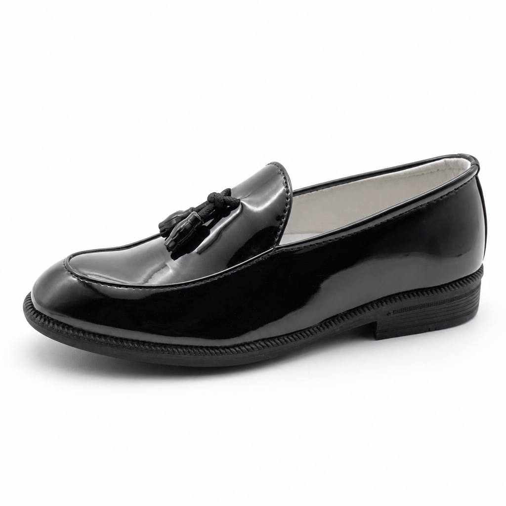 mocassins enfant noir verni brillant vue de côté
