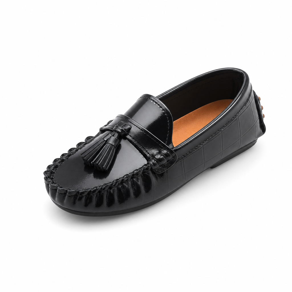 mocassins enfant noir vue solo sur fond blanc