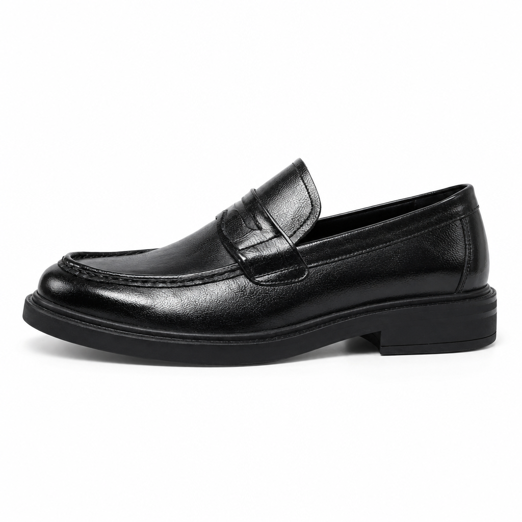 mocassins homme noir verni en cuir vue de côté