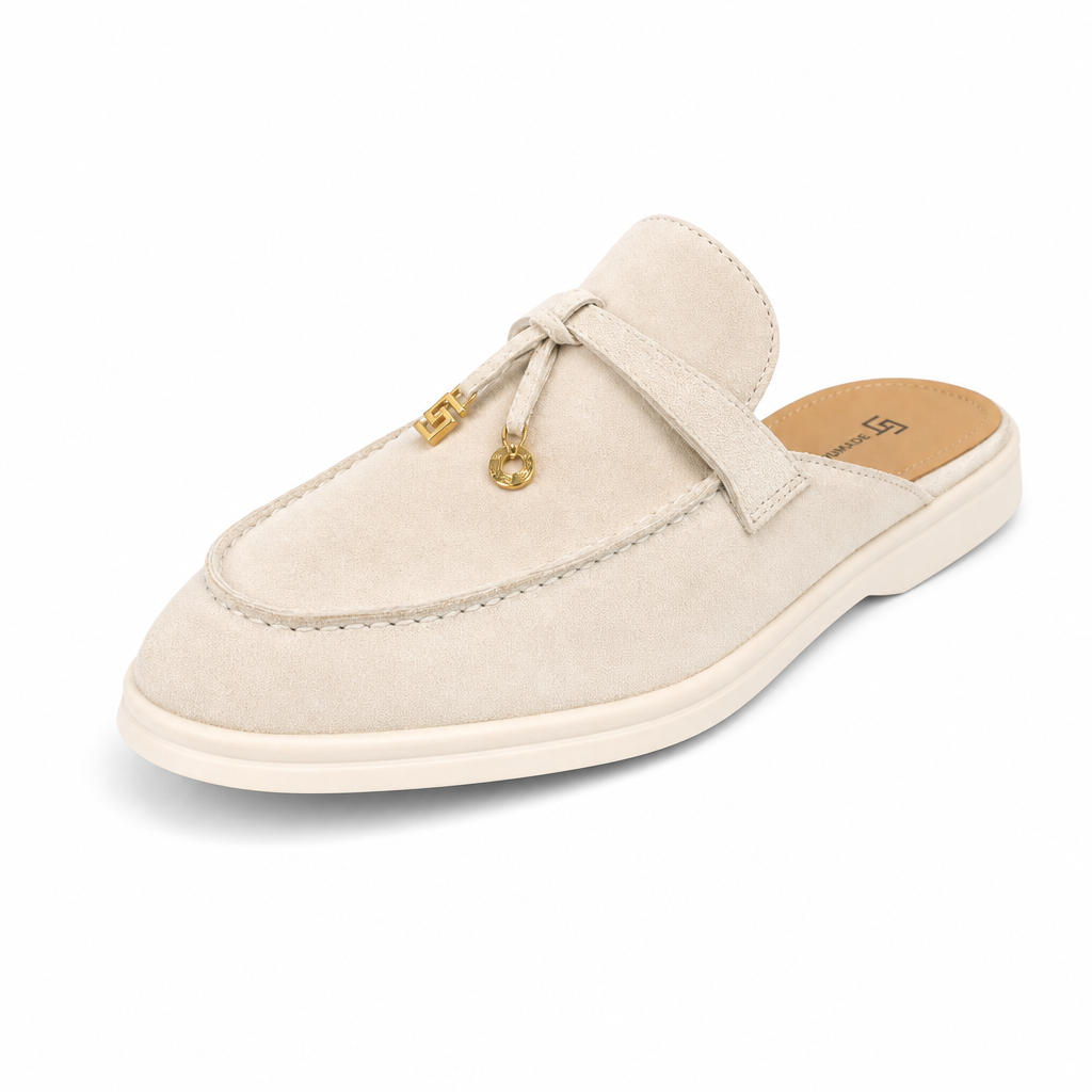mocassins femme crème en daim ouvert vue solo sur fond blanc