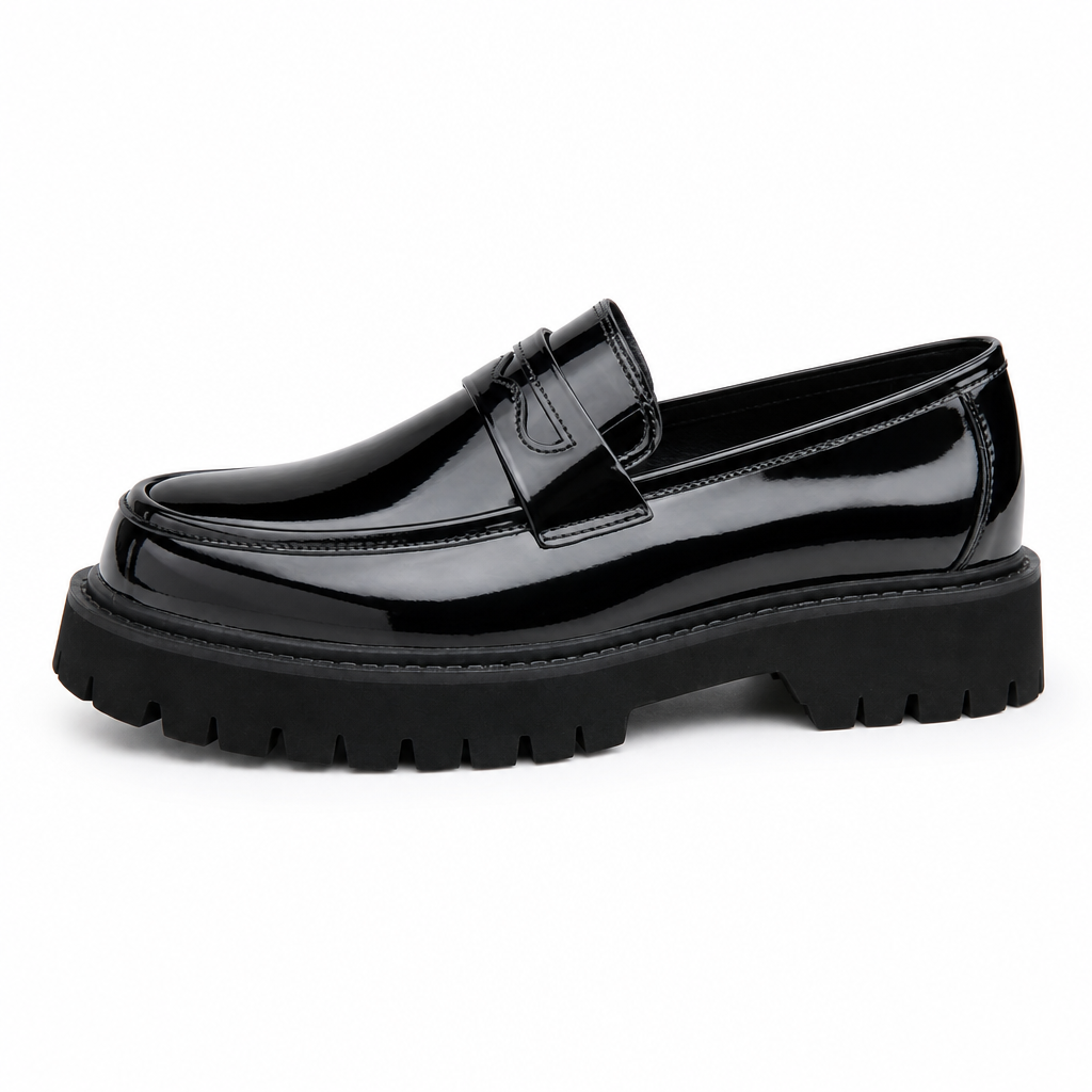 mocassins homme noir verni en cuir vue de côté
